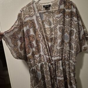 Miss Lili Paisley Kimono in Yellow and Gray